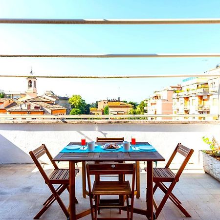 Hostly - Family Home Stresa Rome Bagian luar foto